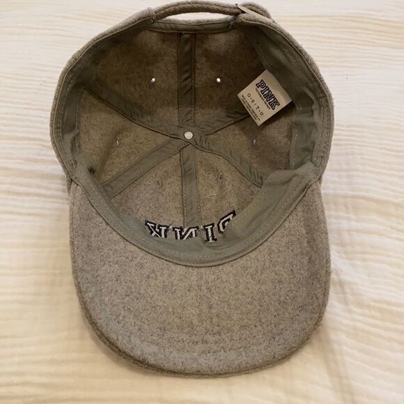 PINK hat . Perfect condition - Picture 2 of 8